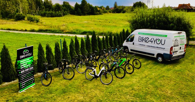 Wypożyczalnia rowerów Bike4You widziana z drona